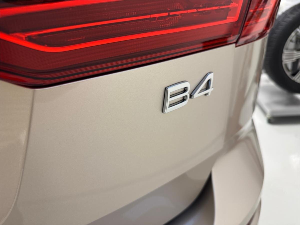 Volvo XC60 SUV 2,0 l 145 kw