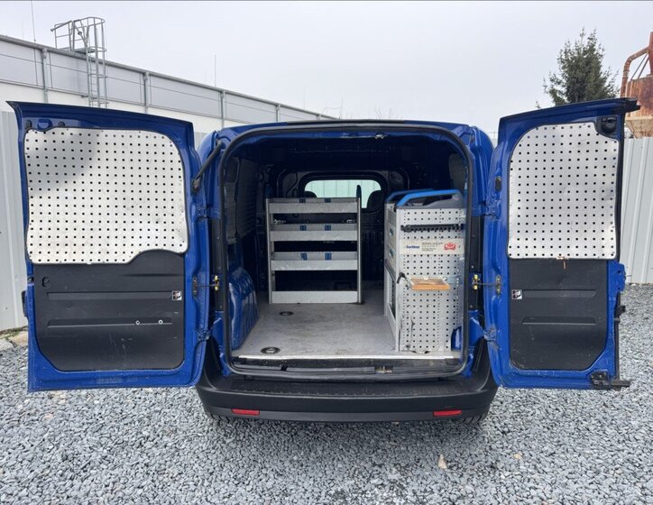 Fiat Dobló cargo Skříň 1,4 l 70 kw