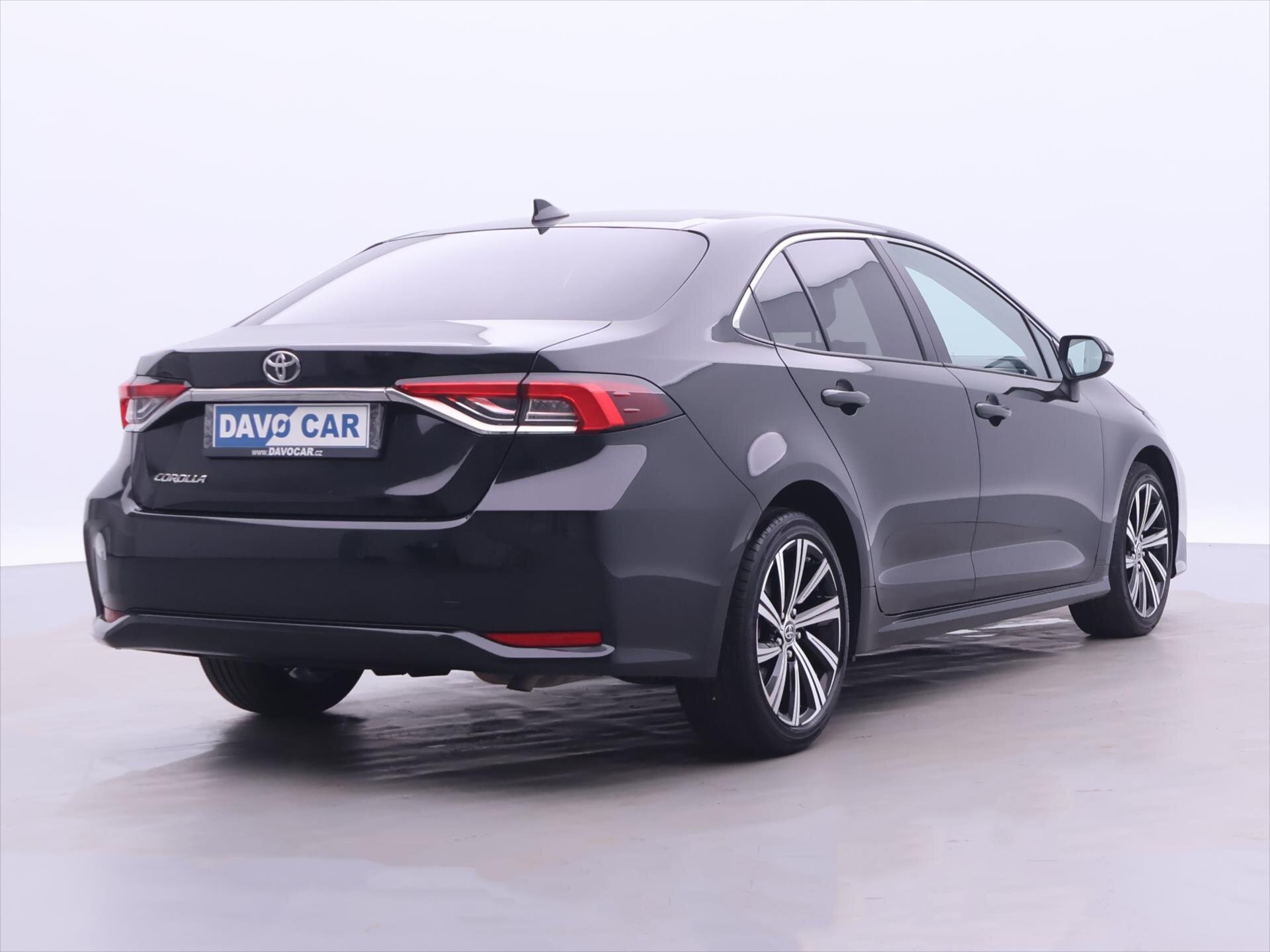 Toyota Corolla Sedan / Limuzína 1,5 l 92 kw
