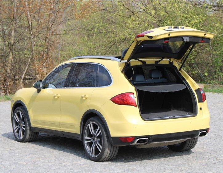 Porsche Cayenne SUV / Terénní 4,8 l 294 kw