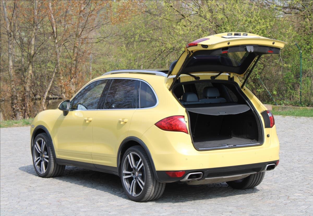 Porsche Cayenne SUV / Terénní 4,8 l 294 kw