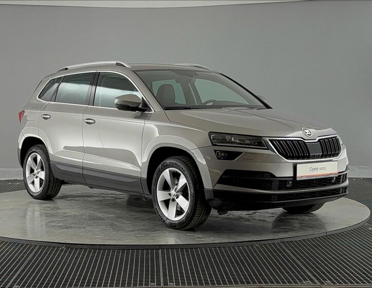 Škoda Karoq SUV / Terénní 1,5 l 110 kw