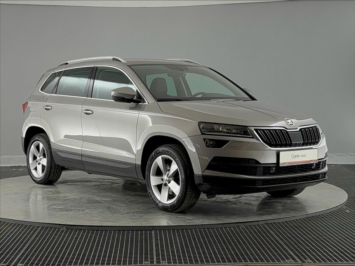 Škoda Karoq SUV / Terénní 1,5 l 110 kw