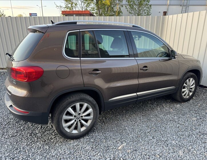 Volkswagen Tiguan SUV / Terénní 2,0 l 103 kw