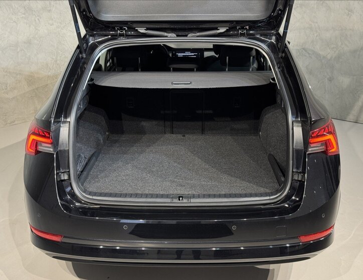 Škoda Octavia Kombi 1,4 l 150 kw