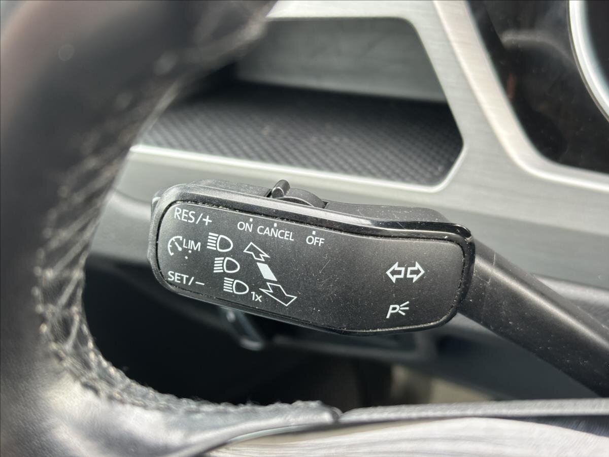 Volkswagen Touran MPV 1,2 l 81 kw