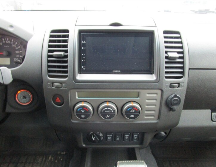 Nissan Navara Ostatní 2,5 l 126 kw