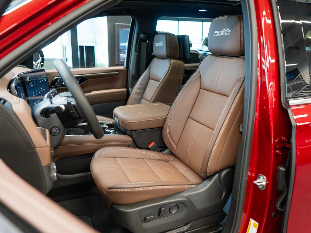 Chevrolet Suburban SUV / Terénní 6,2 l 313 kw