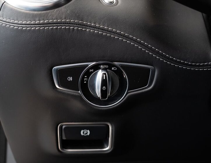 Mercedes-Benz Třídy S Kupé 4,7 l 335 kw