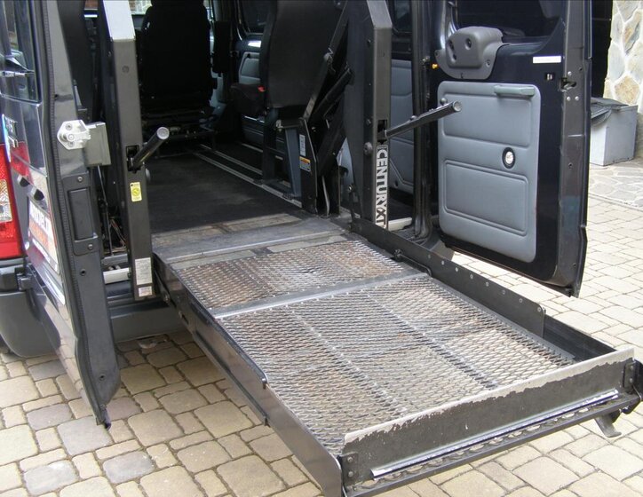 Ford Transit MPV 2,2 l 63 kw