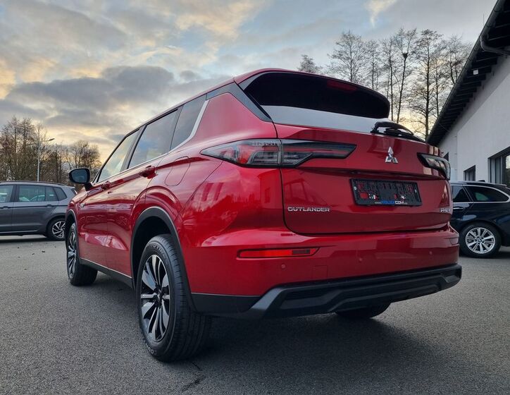 Mitsubishi Outlander 3