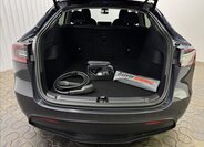 Tesla Model Y SUV / Terénní 0,0 378 kw