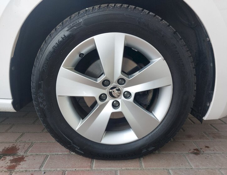 Škoda Scala Hatchback 1,5 l 110 kw