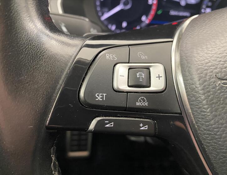 Volkswagen Passat 13