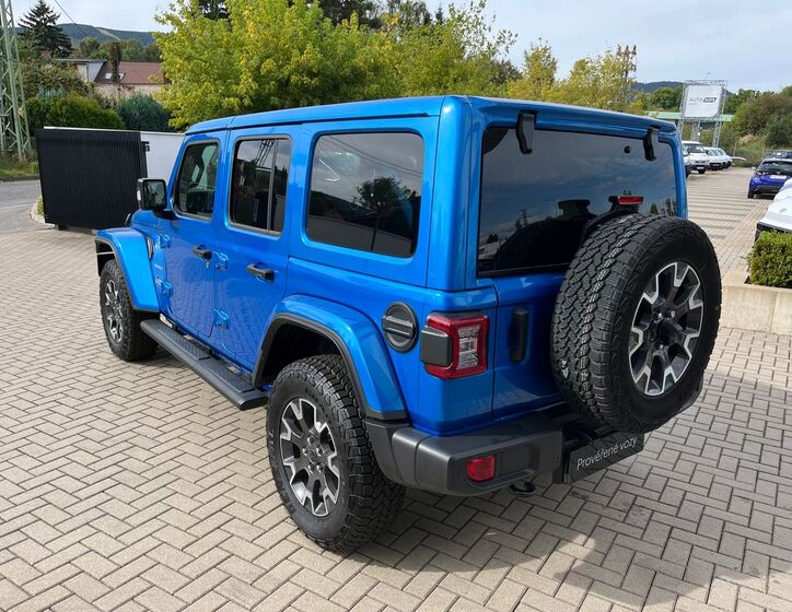 Jeep Wrangler 4