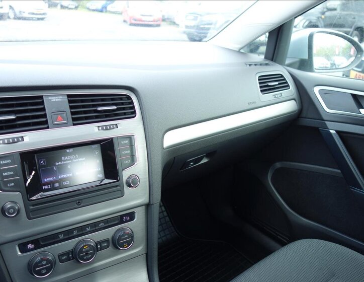 Volkswagen Golf Hatchback 1,4 l 90 kw