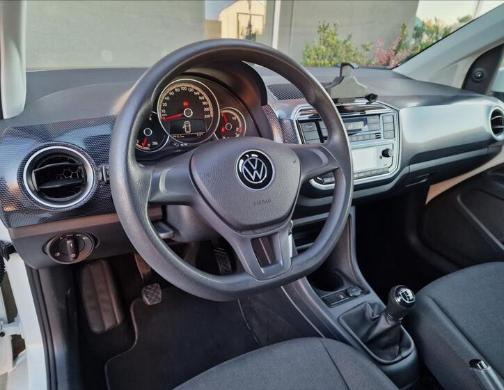 Volkswagen up! 19