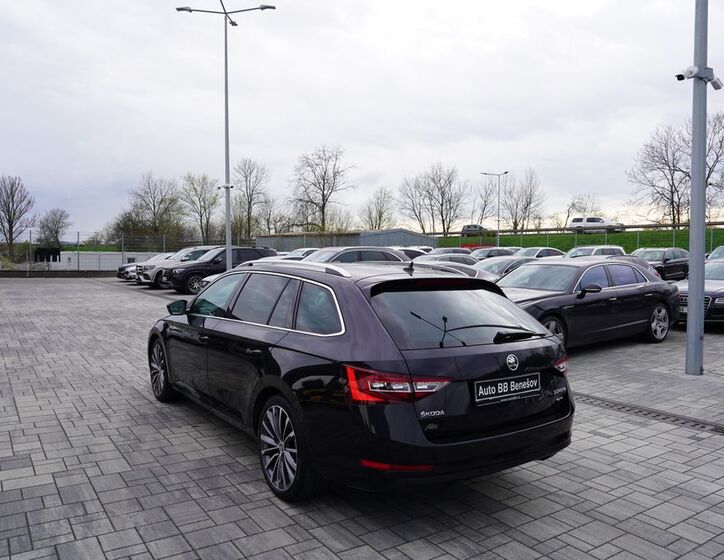 Škoda Superb Kombi 2,0 l 140 kw
