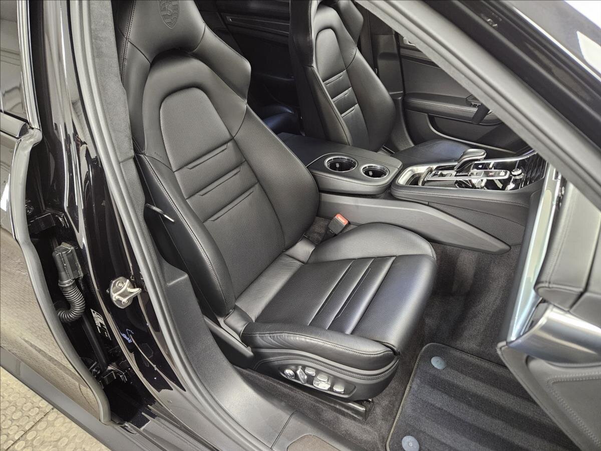 Porsche Panamera Kombi 4,0 l 404 kw