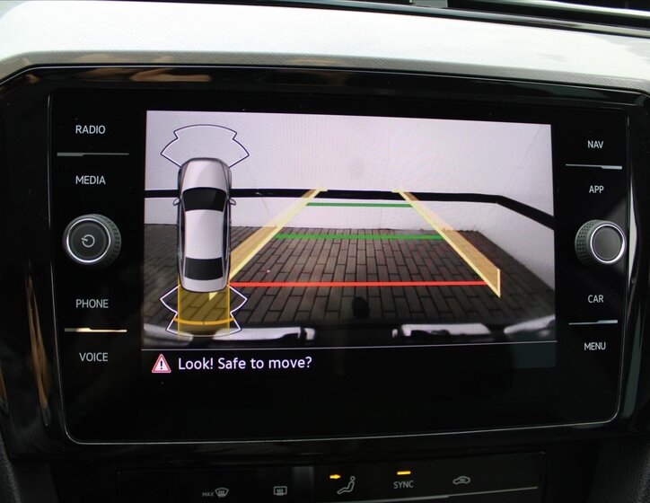 Volkswagen Passat 18