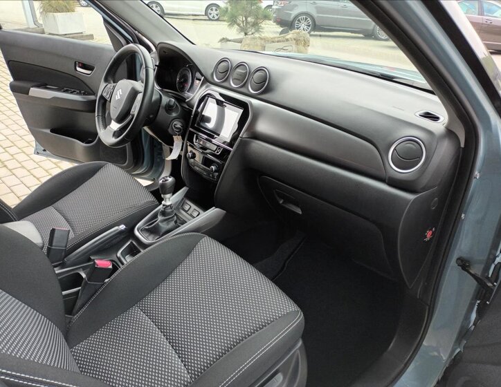 Suzuki Vitara SUV 1,4 l 103 kw
