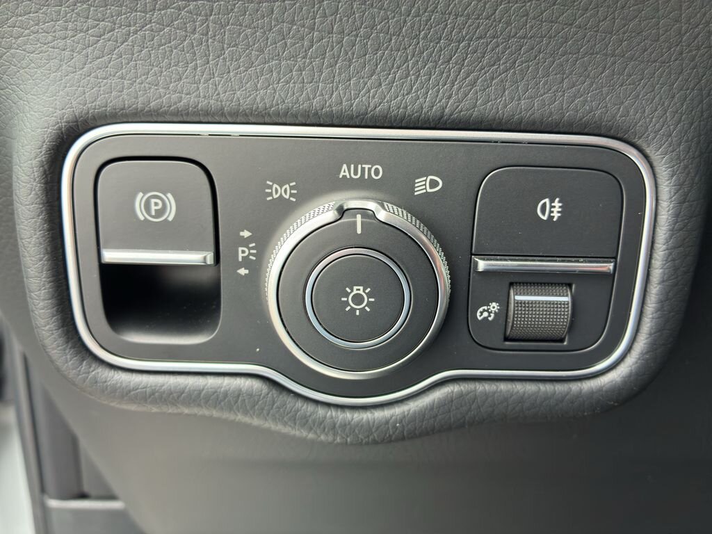 Mercedes-Benz Třídy G SUV / Terénní 0,0 432 kw