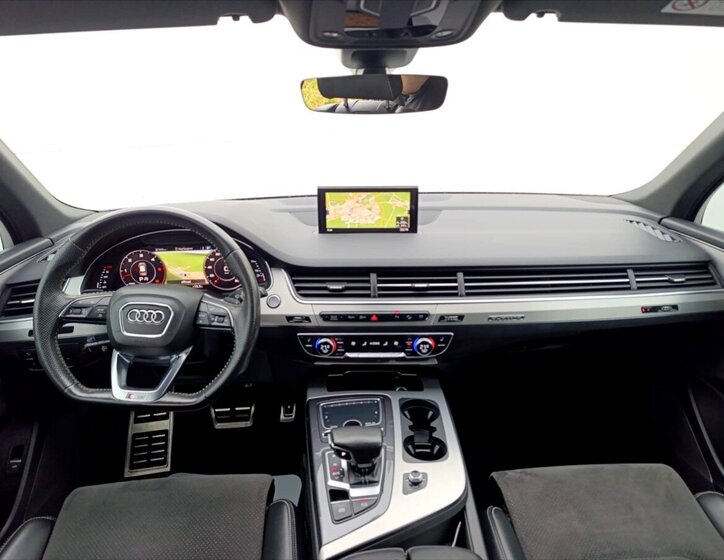 Audi Q7 SUV / Terénní 3,0 l 210 kw