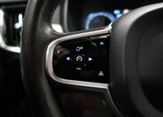 Volvo S90 Sedan / Limuzína 2,0 l 235 kw