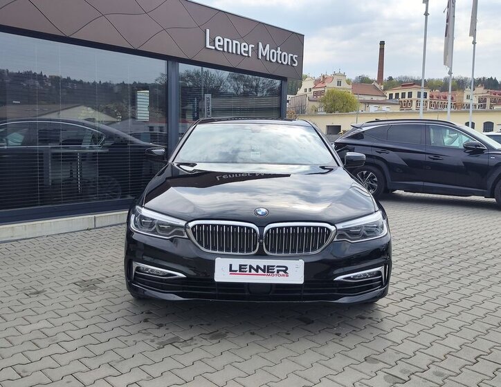 BMW Řada 5 Sedan / Limuzína 3,0 l 235 kw