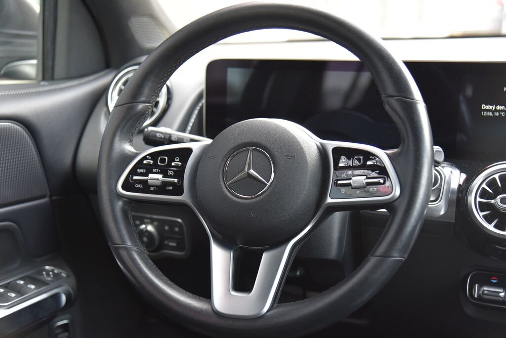 Mercedes-Benz GLB SUV / Terénní 2,0 l 110 kw