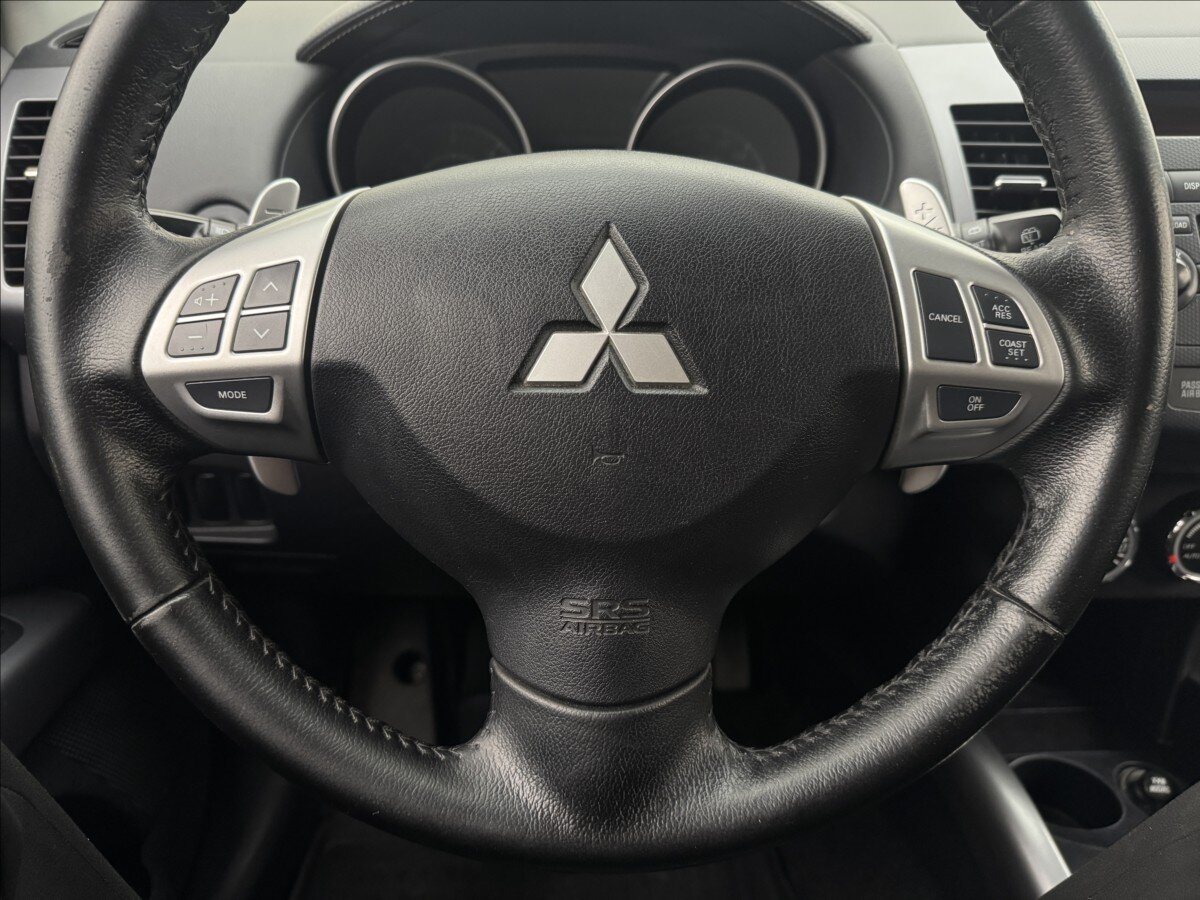 Mitsubishi Outlander SUV / Terénní 2,2 l 115 kw