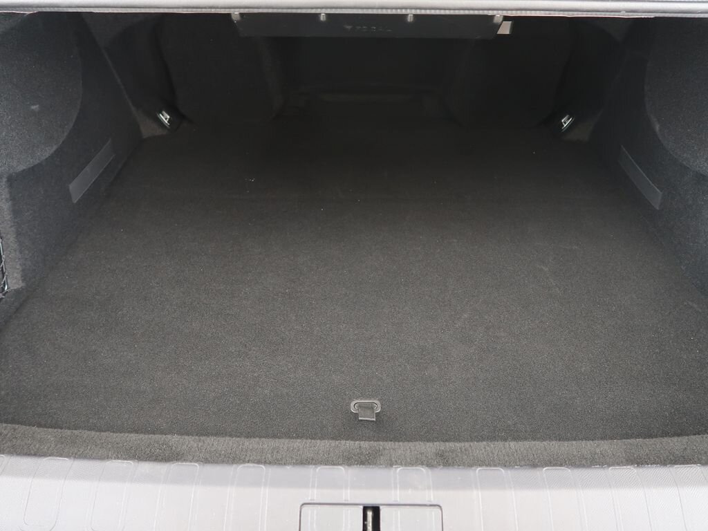 DS Automobiles DS9 Sedan / Limuzína 1,6 l 147 kw