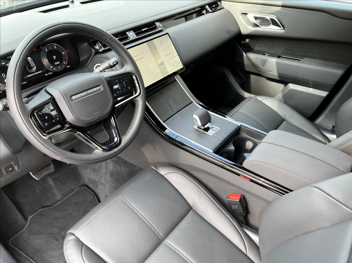 Land Rover Range Rover Velar SUV / Terénní 2,0 l 150 kw