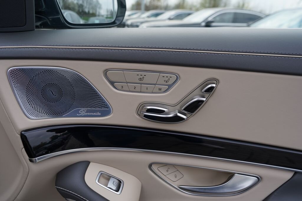 Mercedes-Benz Třídy S Sedan / Limuzína 4,0 l 345 kw