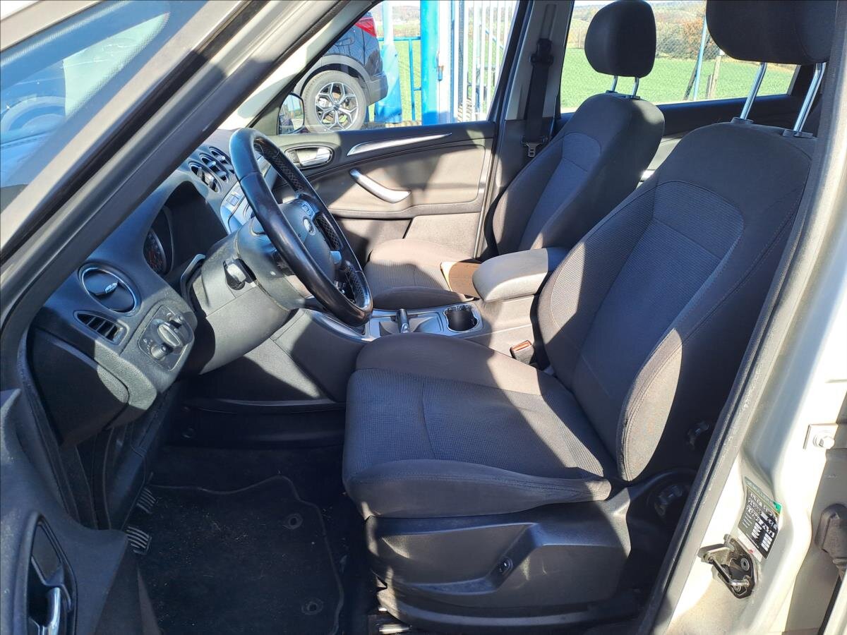 Ford S-MAX MPV 2,0 l 103 kw