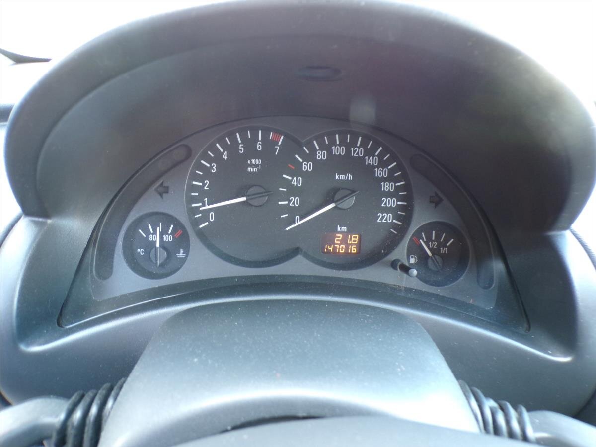 Opel Corsa Hatchback 973,0 43 kw