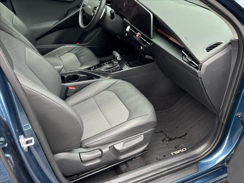 KIA Niro CUV 1,6 l 77 kw