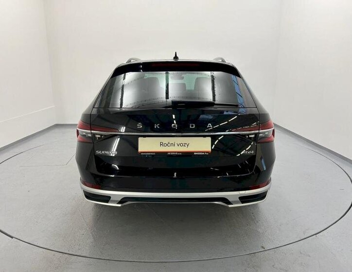 Škoda Superb Kombi 2,0 l 147 kw