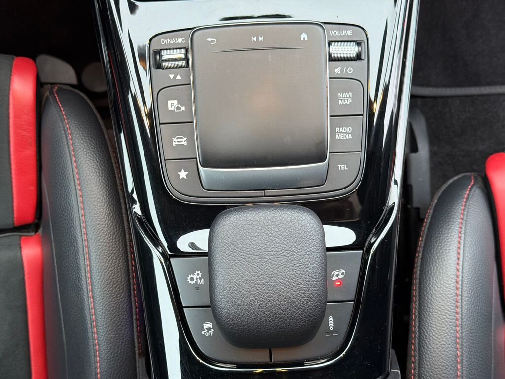 Mercedes-Benz CLA Kombi 2,0 l 310 kw