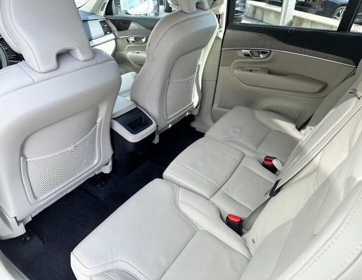 Volvo XC90 SUV 2,0 l 173 kw