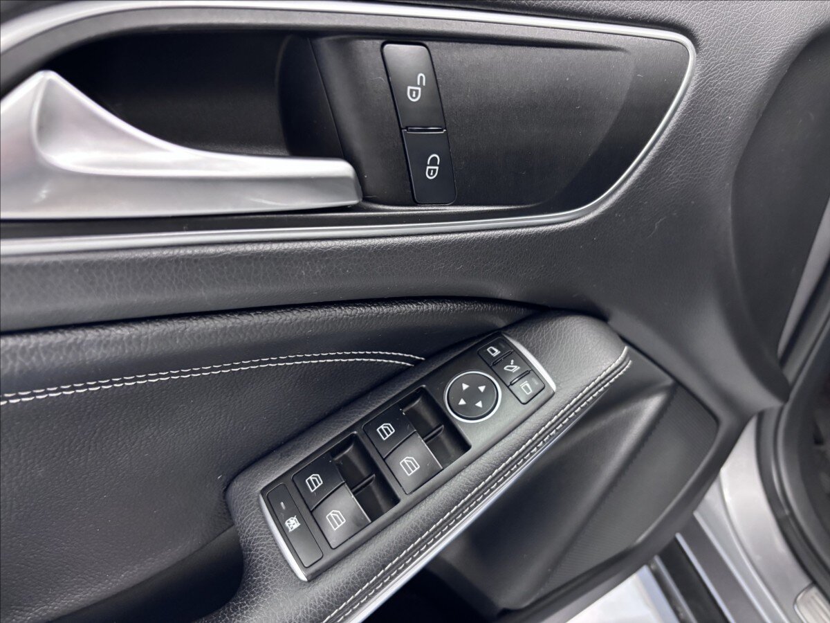 Mercedes-Benz GLA Kombi 1,6 l 90 kw