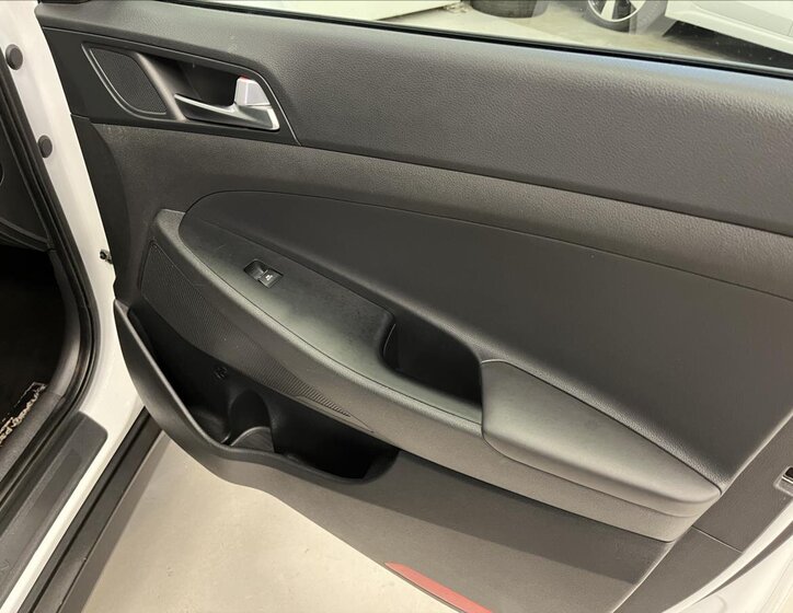 Hyundai Tucson SUV 1,6 l 130 kw