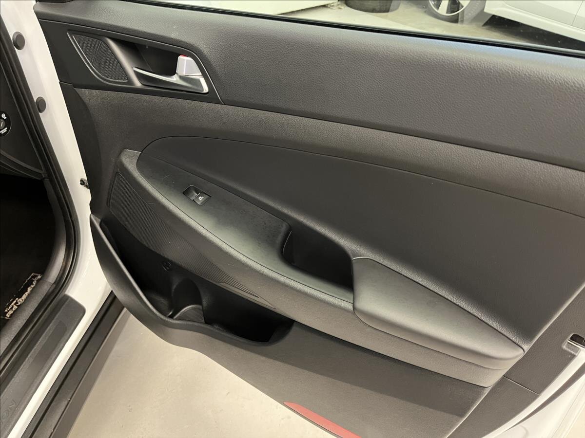 Hyundai Tucson SUV 1,6 l 130 kw