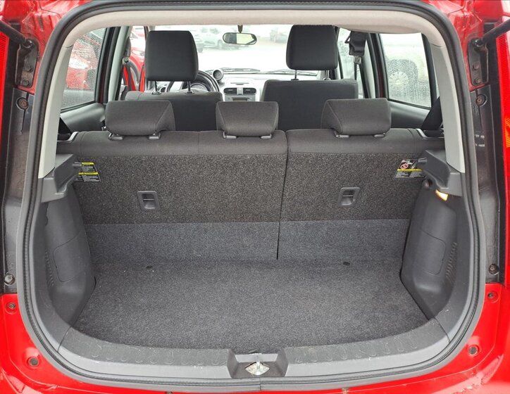 Suzuki Splash Hatchback 996,0 48 kw