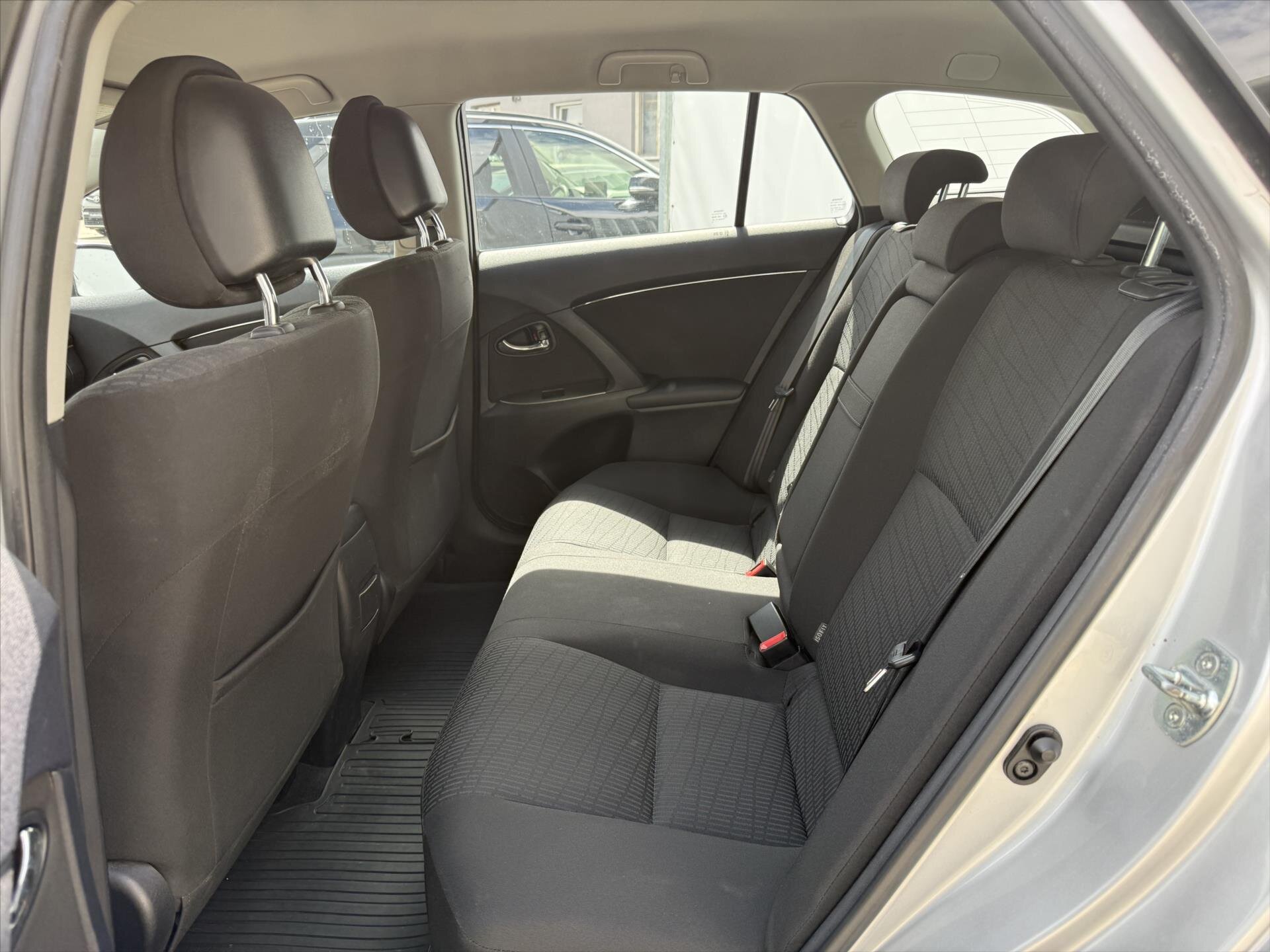 Toyota Avensis Kombi 1,8 l 108 kw