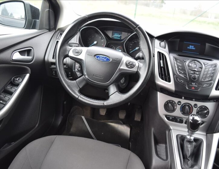 Ford Focus Kombi 998,0 92 kw