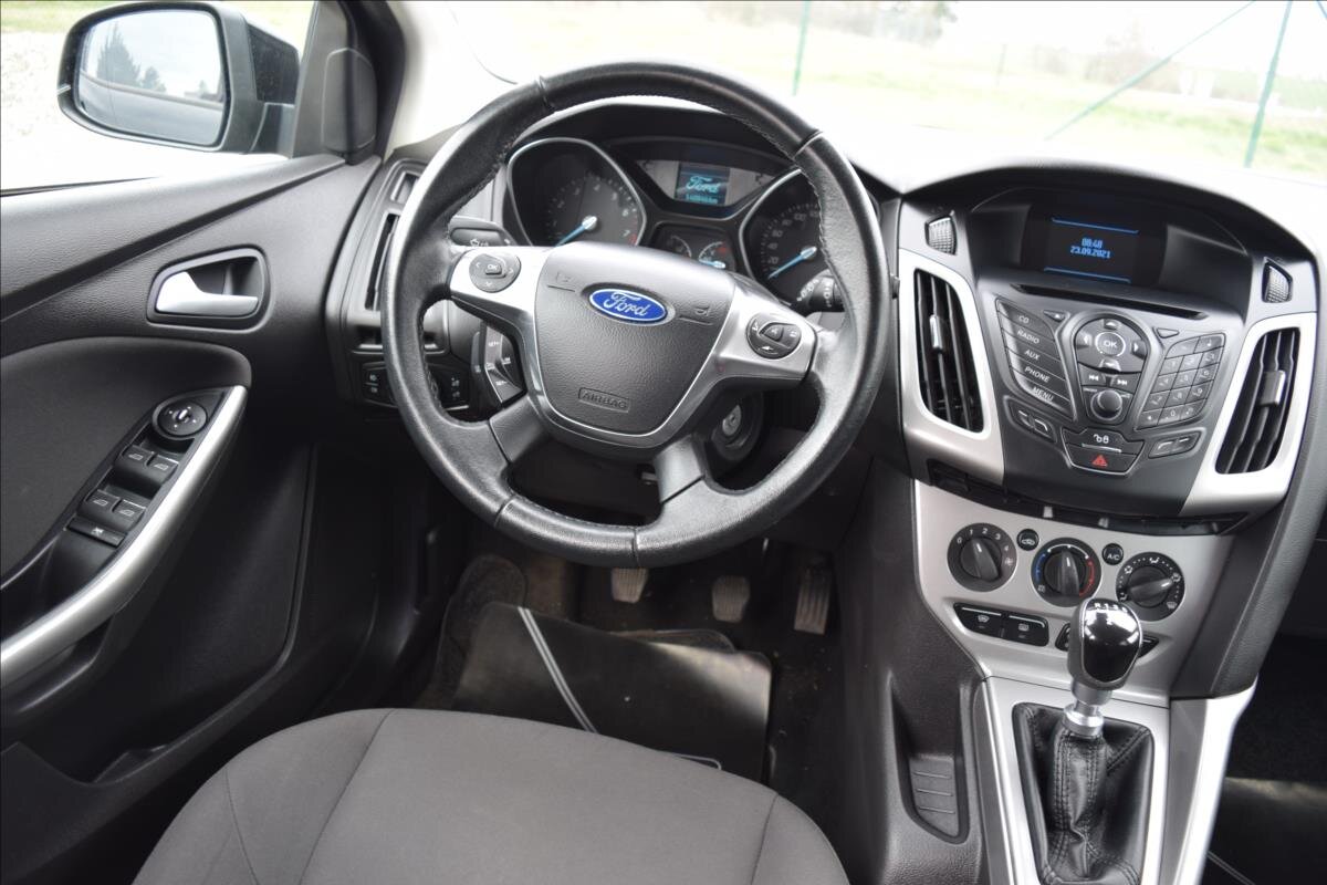 Ford Focus Kombi 998,0 92 kw