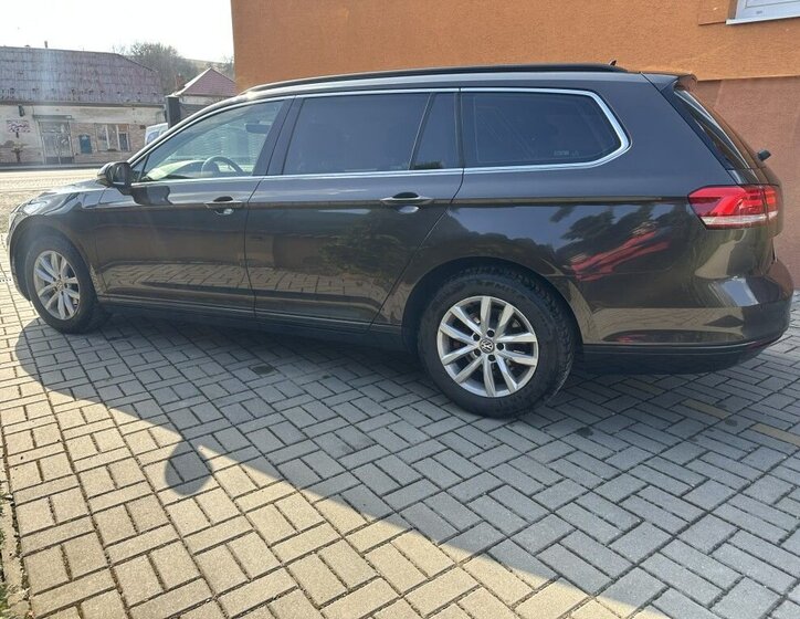Volkswagen Passat Kombi 2,0 l 110 kw