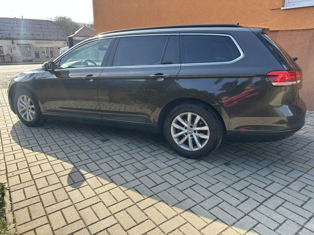Volkswagen Passat Kombi 2,0 l 110 kw