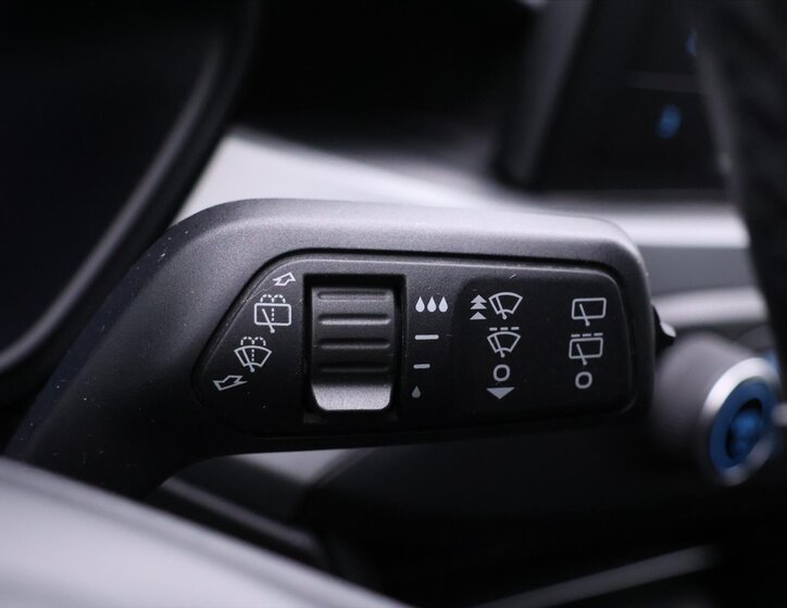 Ford Focus Kombi 999,0 74 kw